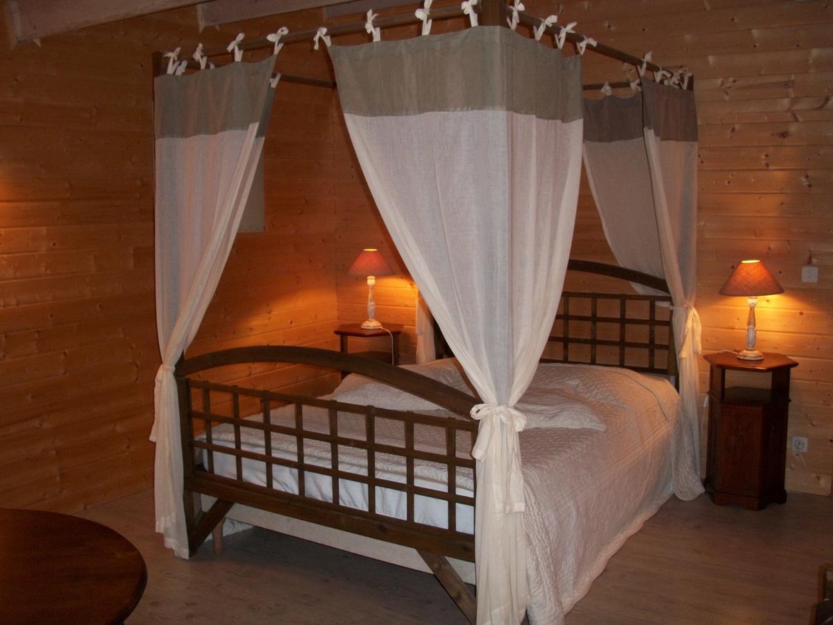 Le Pre Joli Hotel Beaugas ภายนอก รูปภาพ